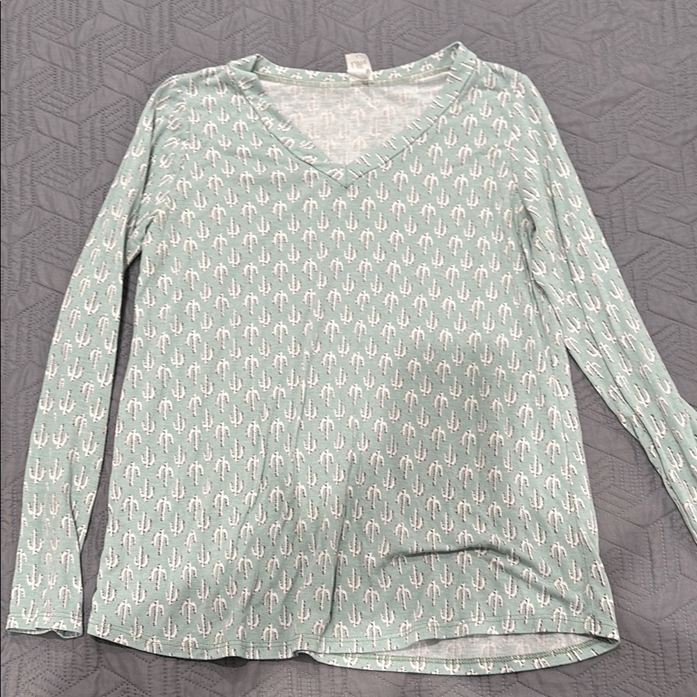 Women's Mint Green Patterned Top